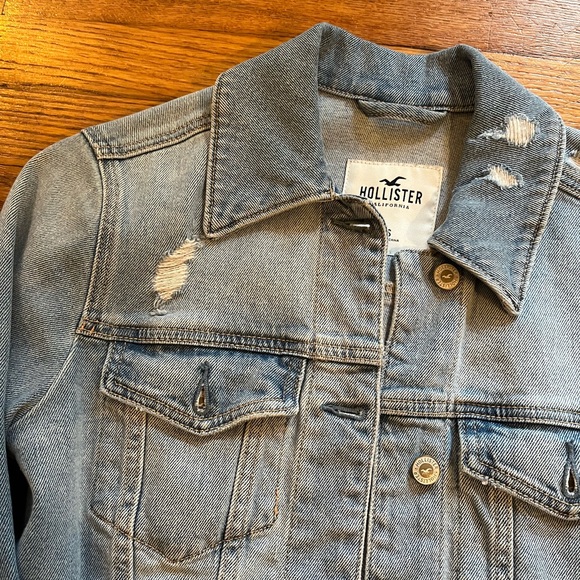 hollister cropped denim jacket!! - Picture 4 of 7